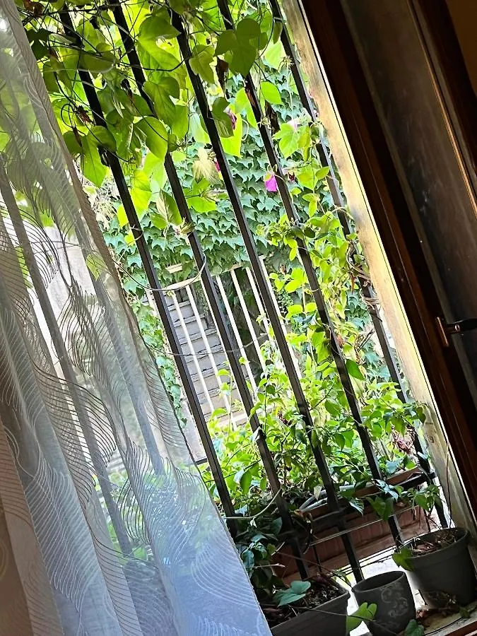 Homestay Le Donjon De La Roquette Apartment Arles France
